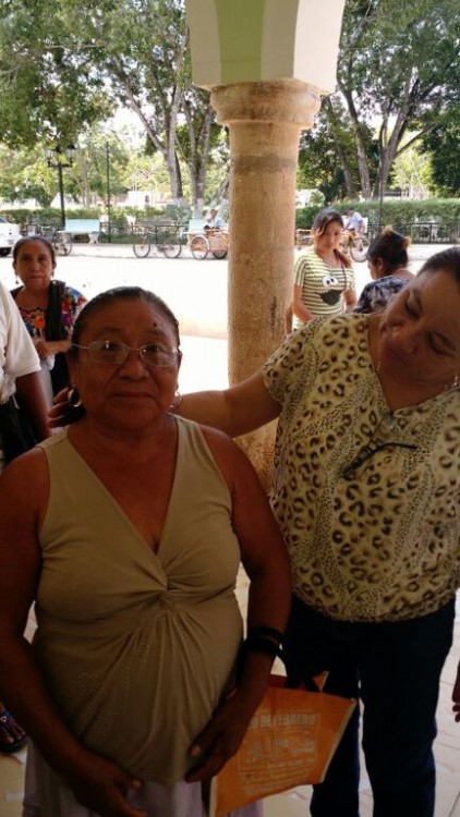 La semana pasada, entregué 35 lentes en el municipio de Yaxcabá, Yucatán, como parte del programa de salud visual que he impulsado.